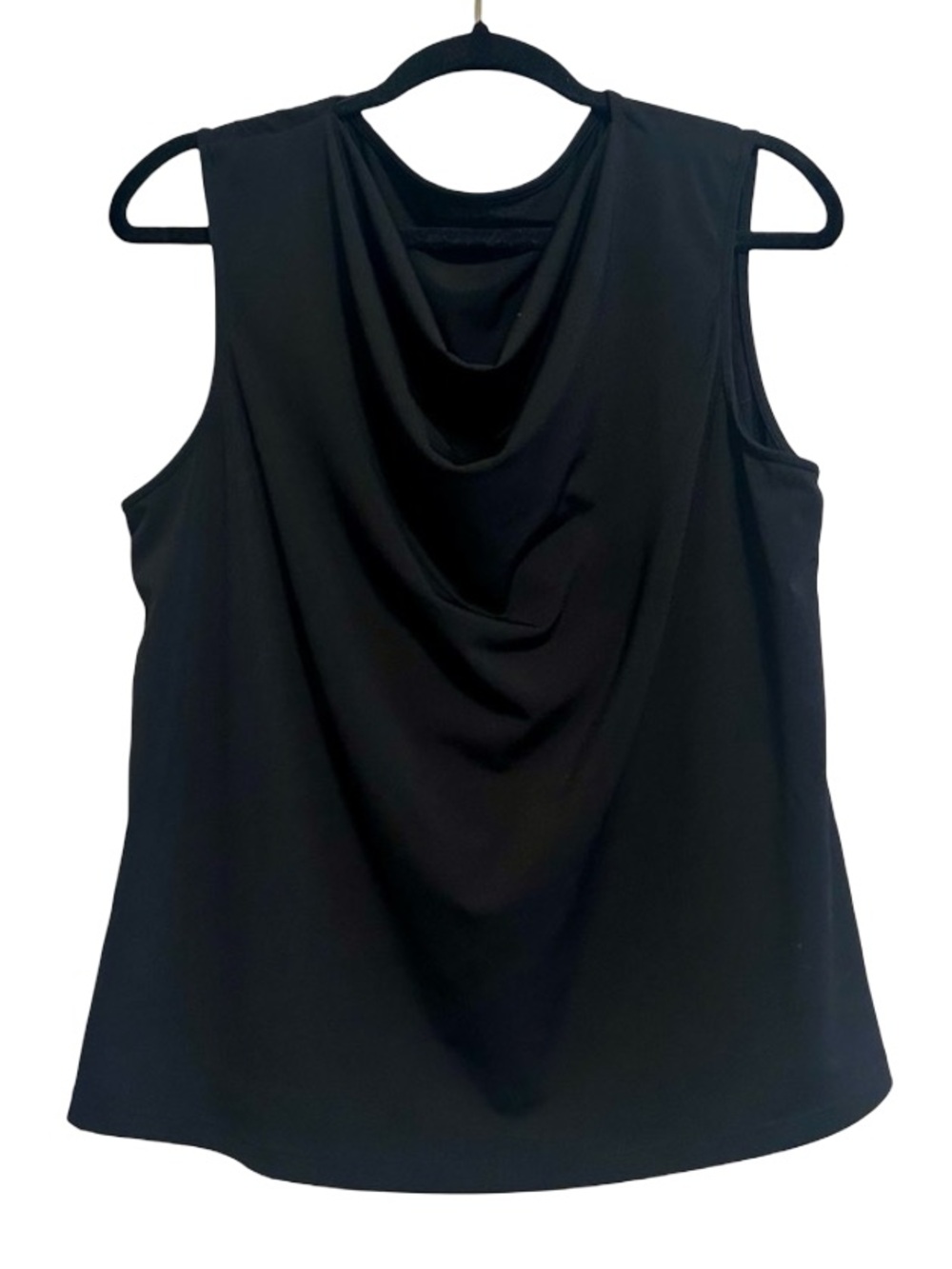 HALARA Black Sleeveless Blouse